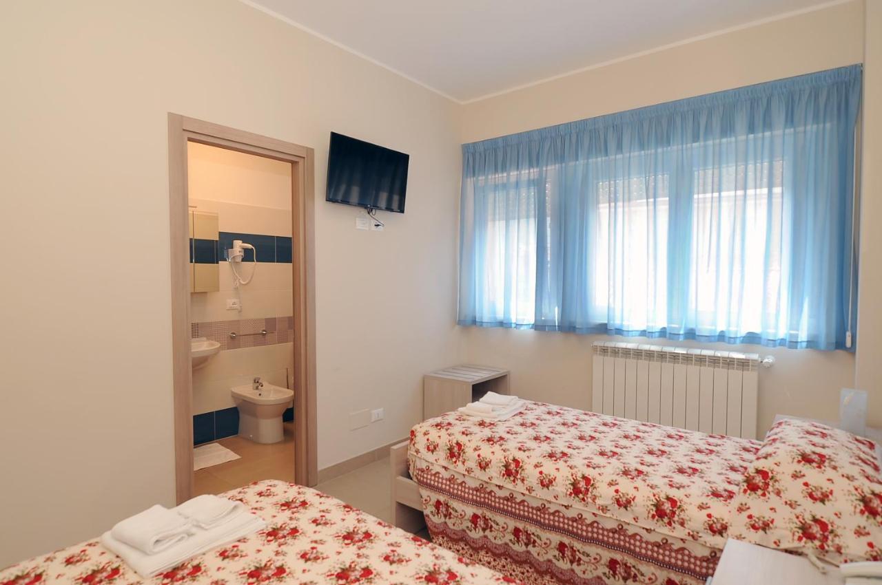 Bed and Breakfast Casa Ospitalita San Giuseppe LʼAquila Exterior foto