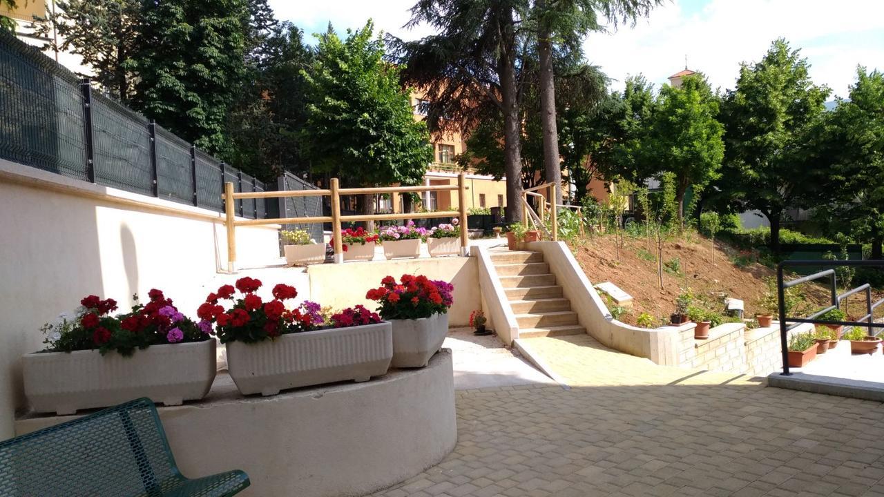 Bed and Breakfast Casa Ospitalita San Giuseppe LʼAquila Exterior foto